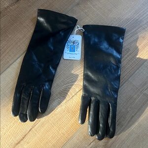 Portolano Black Leather Gloves